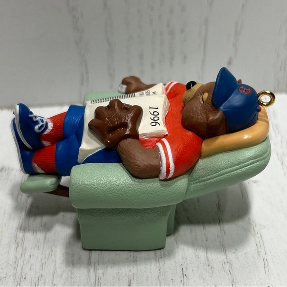Happy Holi-doze 1996 Hallmark Keepsake Ornament Baseball Bear Sleeping O… - Picture 9 of 13